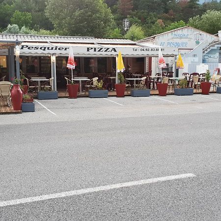 Hotel Camping Le Pesquier Castellane Exterior foto